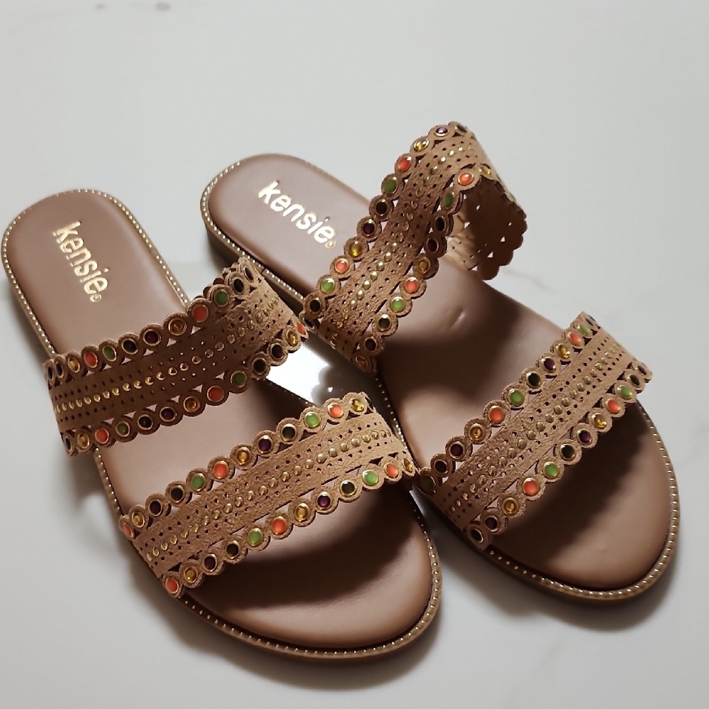 Kensie Women's Tan Sandals with Multicolor Accents